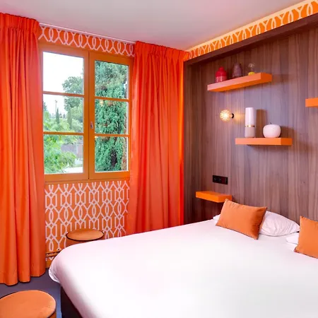 Montmorency & Hotel Carcasona