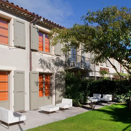 Montmorency & 3* Carcasona