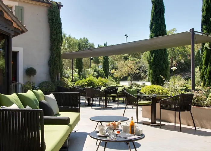 Hotel Montmorency & Carcassonne