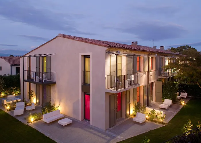 Montmorency & 3* カルカソンヌ